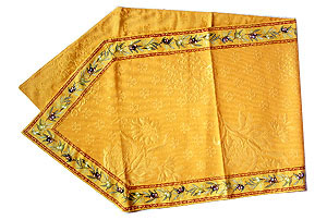 Provencal Jacquard Table runner (olives. yellow x yellow)